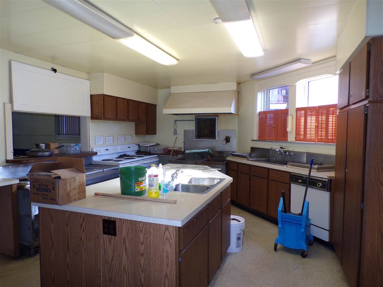 307 N Calhoun Street West Liberty IA 52776