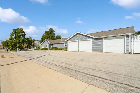 715 SE 10th Avenue Cedar Rapids IA 52403