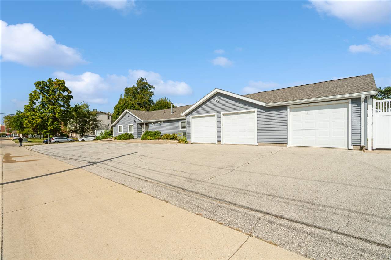 715 SE 10th Avenue Cedar Rapids IA 52403