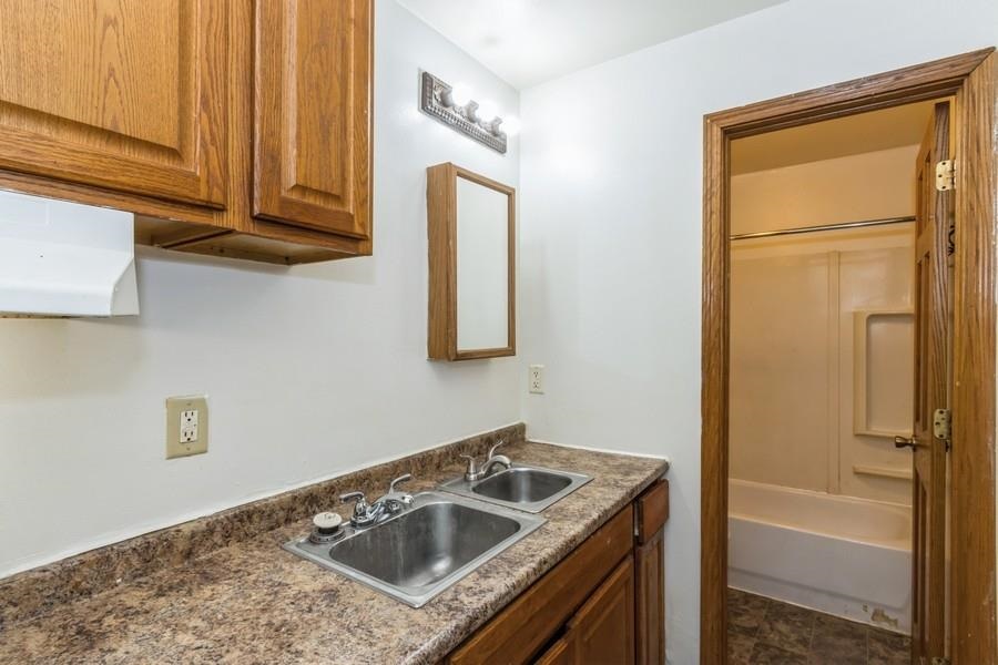 320 2nd Street Coralville IA 52241