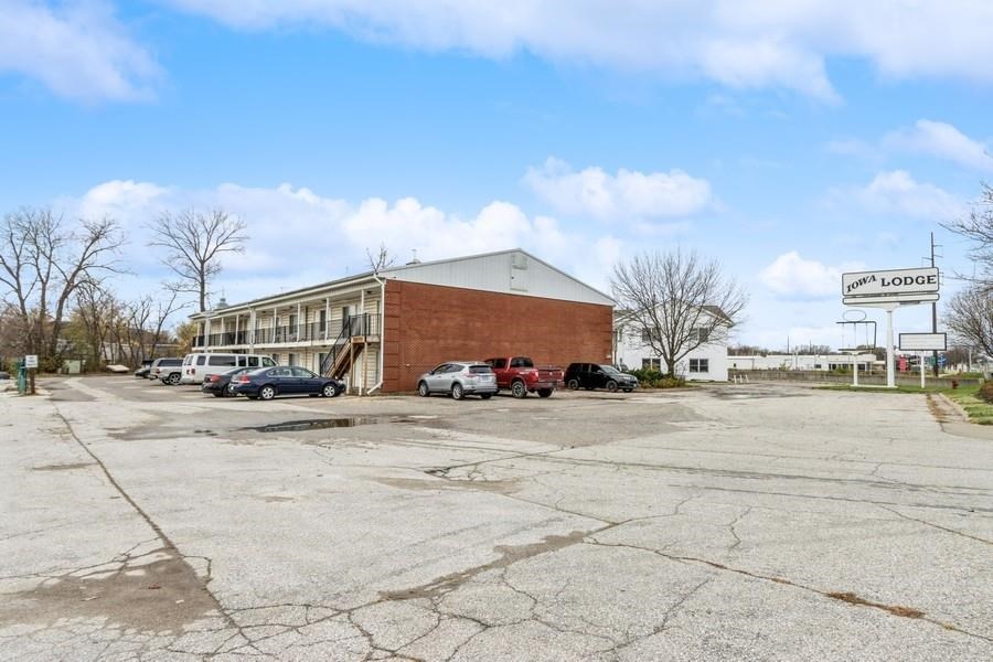 320 2nd Street Coralville IA 52241