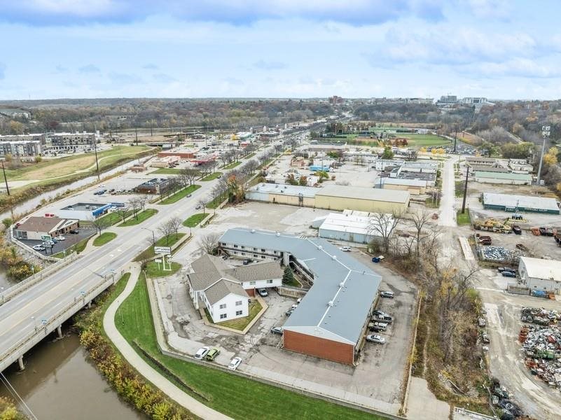 320 2nd Street Coralville IA 52241