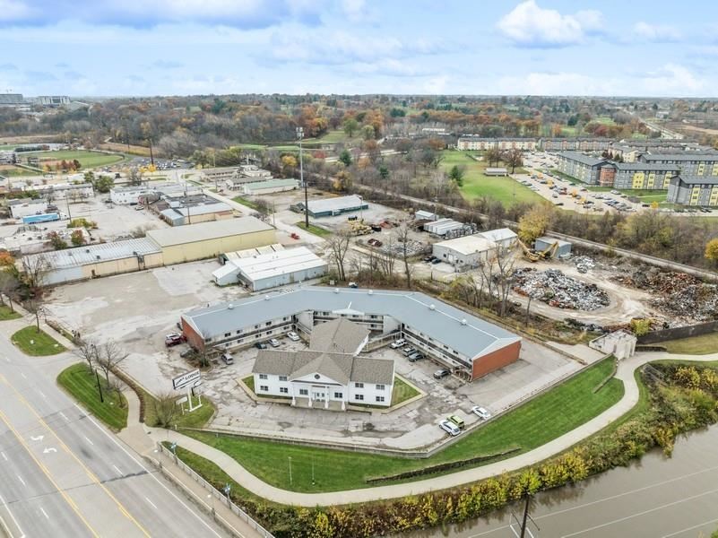320 2nd Street Coralville IA 52241