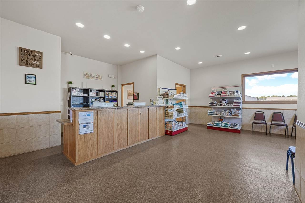 135 80th Street Fairfax IA 52228