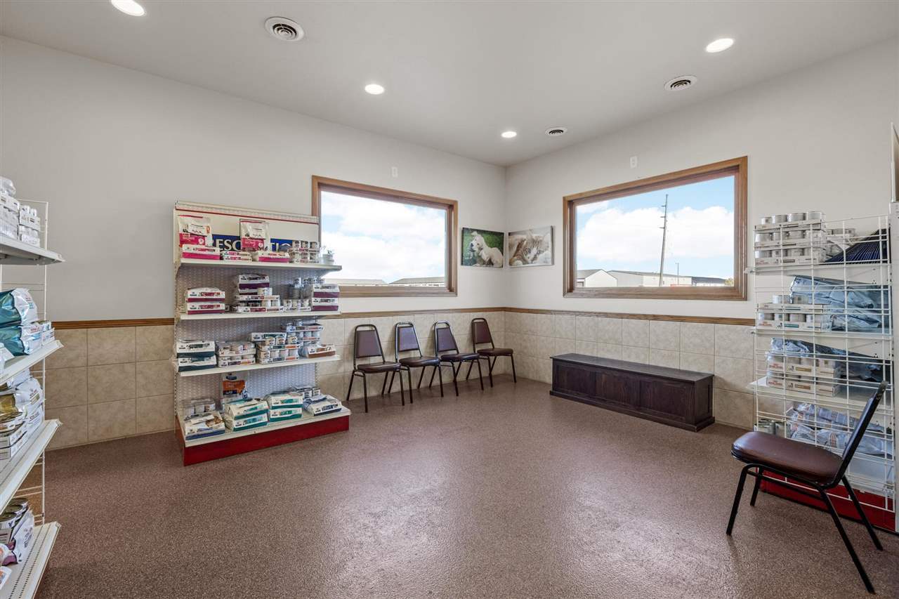 135 80th Street Fairfax IA 52228