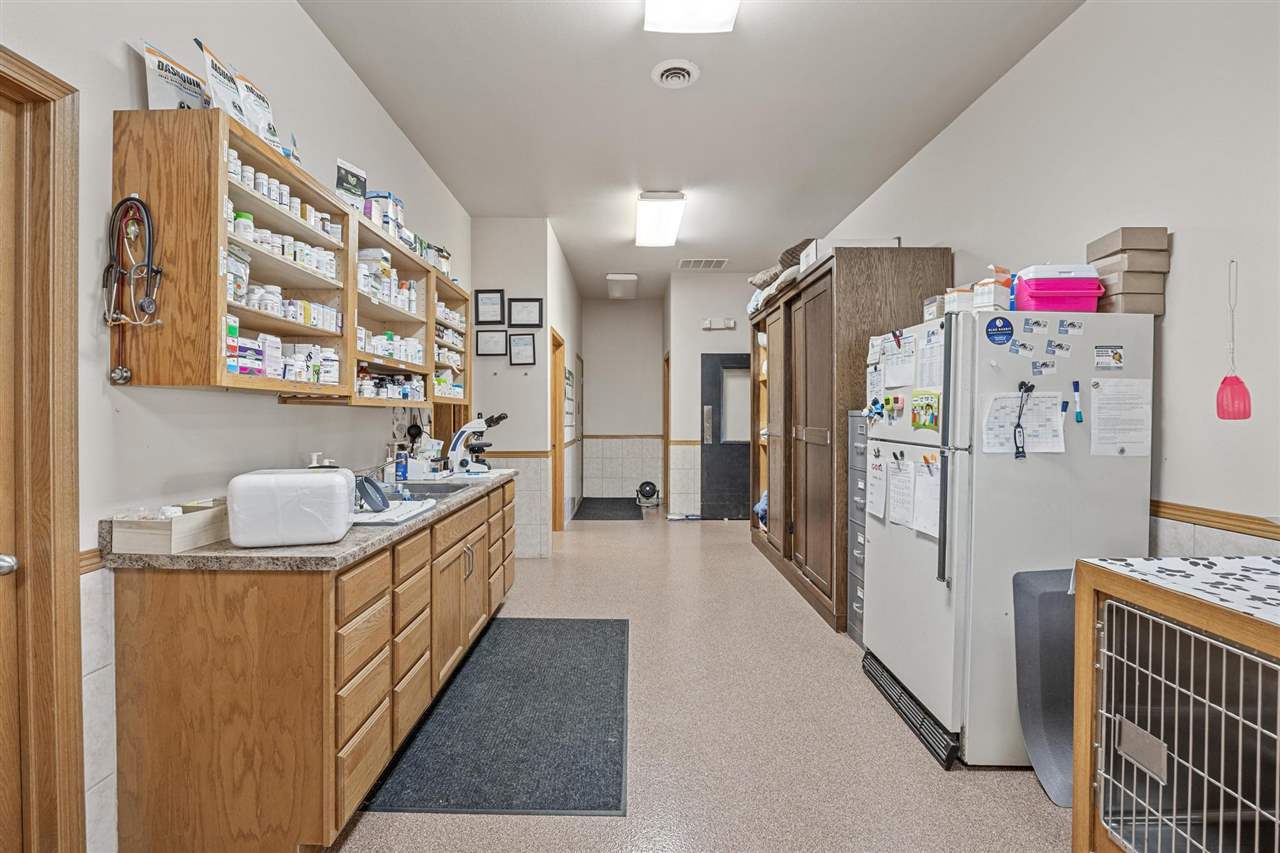 135 80th Street Fairfax IA 52228