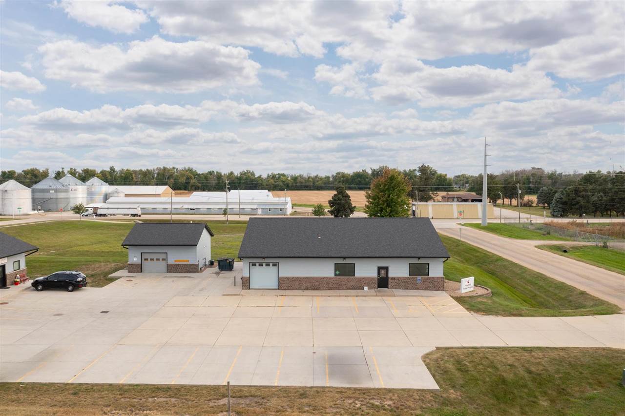 135 80th Street Fairfax IA 52228