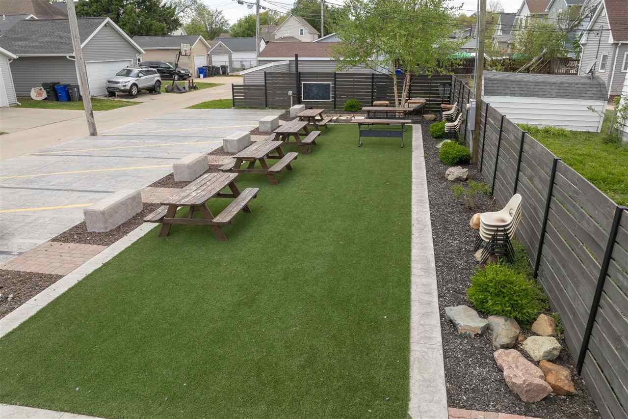 812 Ellis Boulevard Cedar Rapids IA 52405