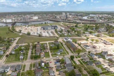 812 Ellis Boulevard Cedar Rapids IA 52405