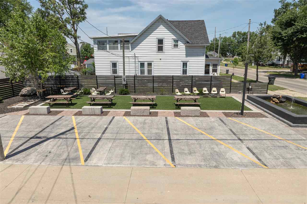 812 Ellis Boulevard Cedar Rapids IA 52405