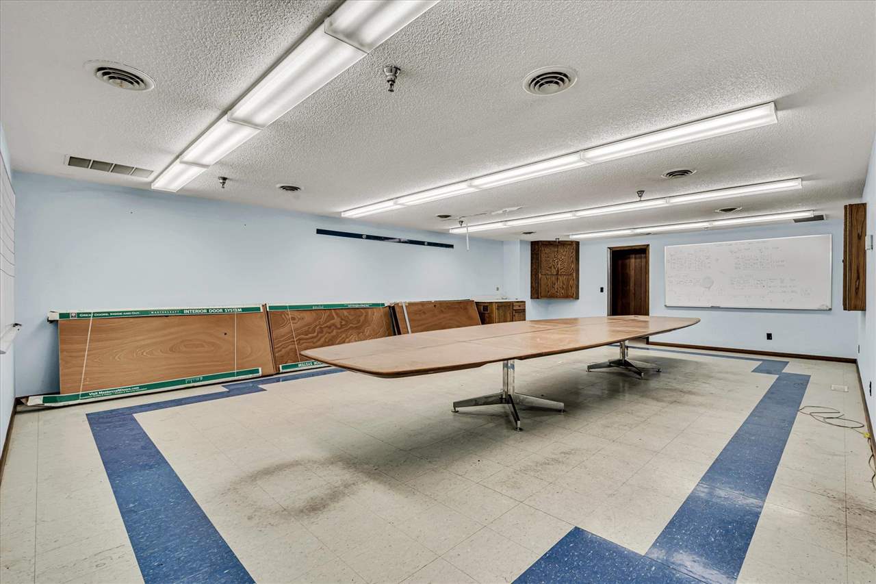 202 1st Street Kalona IA 52247