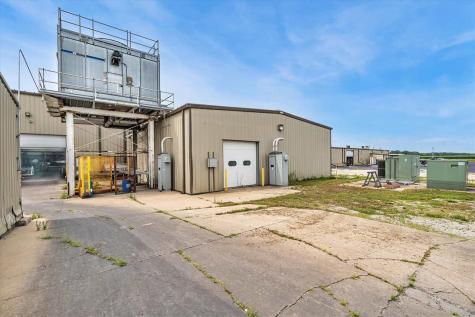 202 1st Street Kalona IA 52247