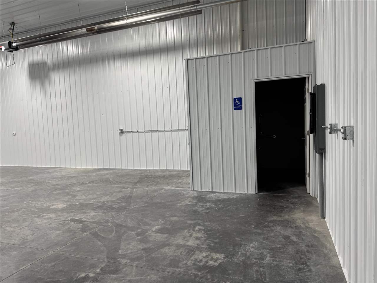 200 Greenfield Drive Tiffin IA 52340