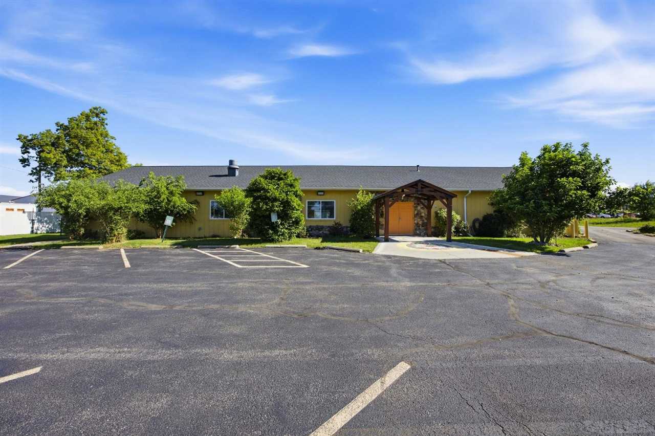 1700 SW Naoma Drive Cedar Rapids IA 52404