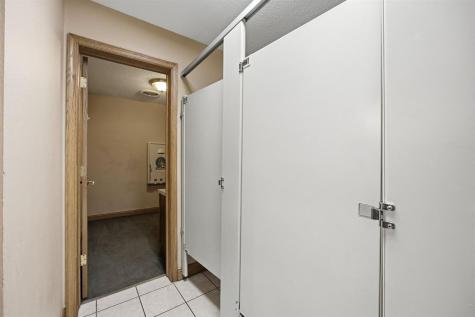 1700 SW Naoma Drive Cedar Rapids IA 52404