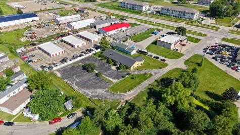 1700 SW Naoma Drive Cedar Rapids IA 52404