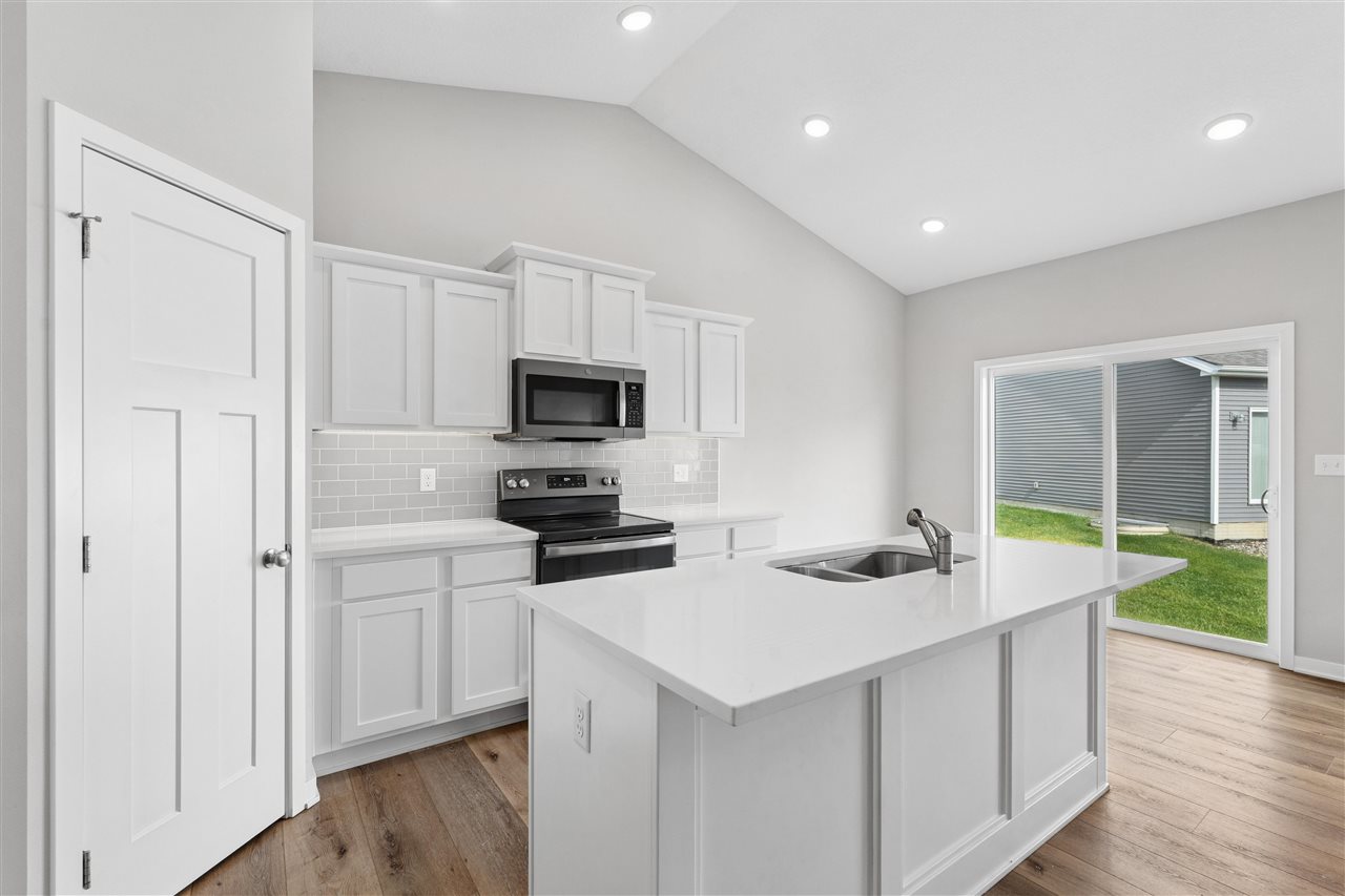 1306 NW 33rd Lane Ankeny IA 50023