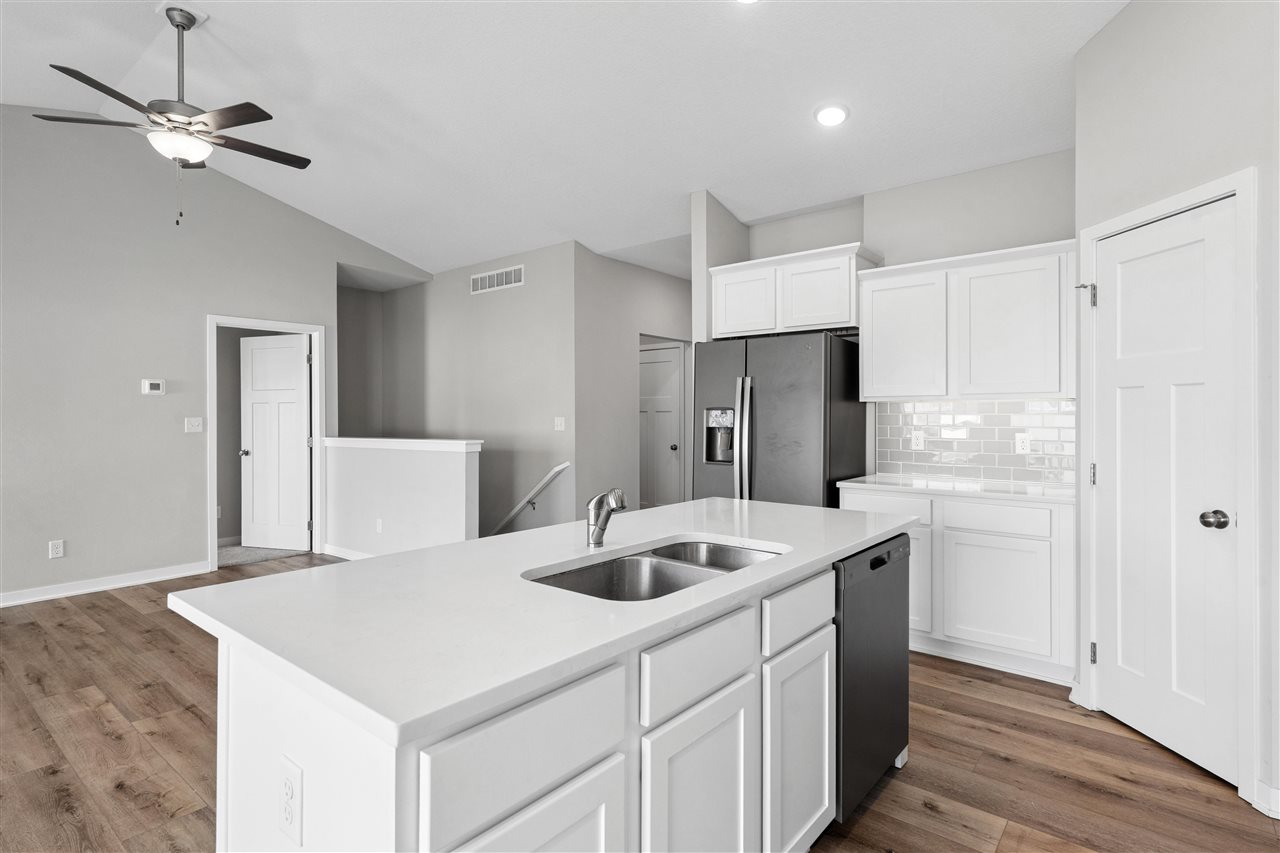 1306 NW 33rd Lane Ankeny IA 50023