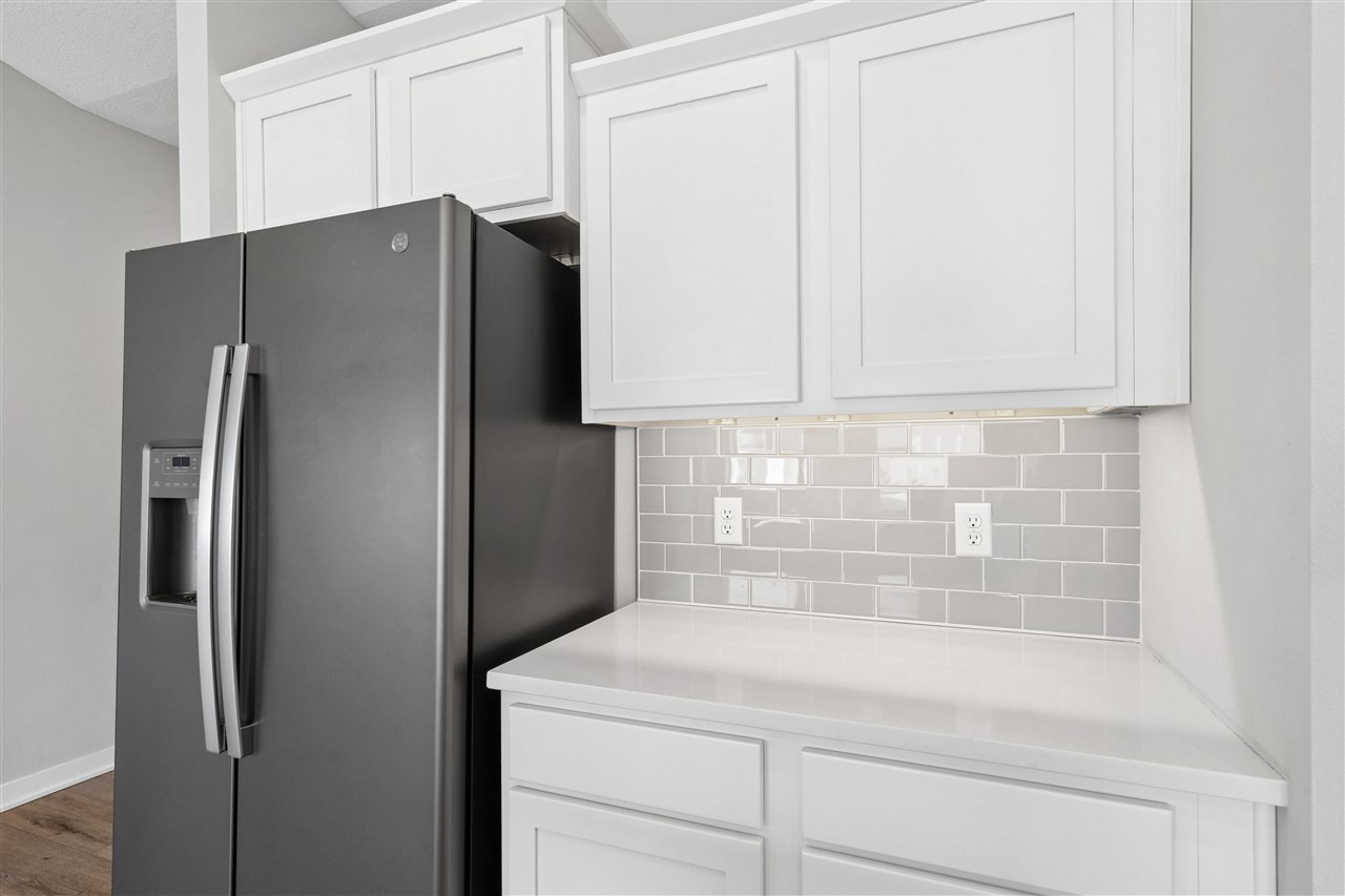 1306 NW 33rd Lane Ankeny IA 50023
