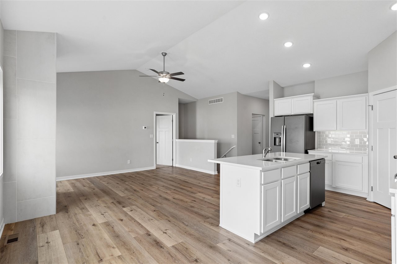1306 NW 33rd Lane Ankeny IA 50023