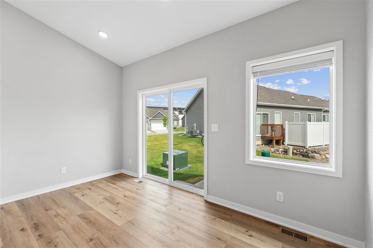 1306 NW 33rd Lane Ankeny IA 50023