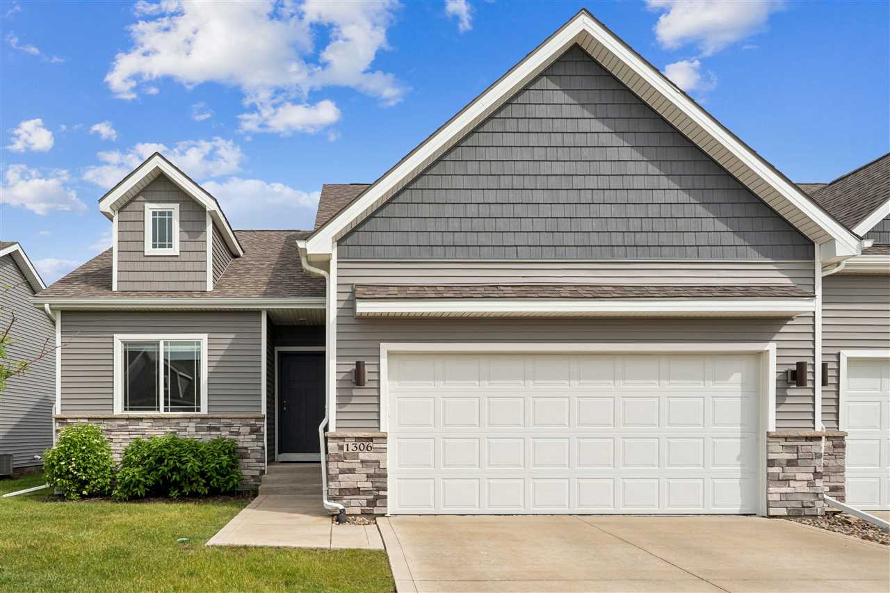 1306 NW 33rd Lane Ankeny IA 50023