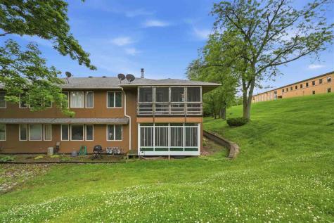 1732 Pikes Peak Court NE Cedar Rapids IA 52402