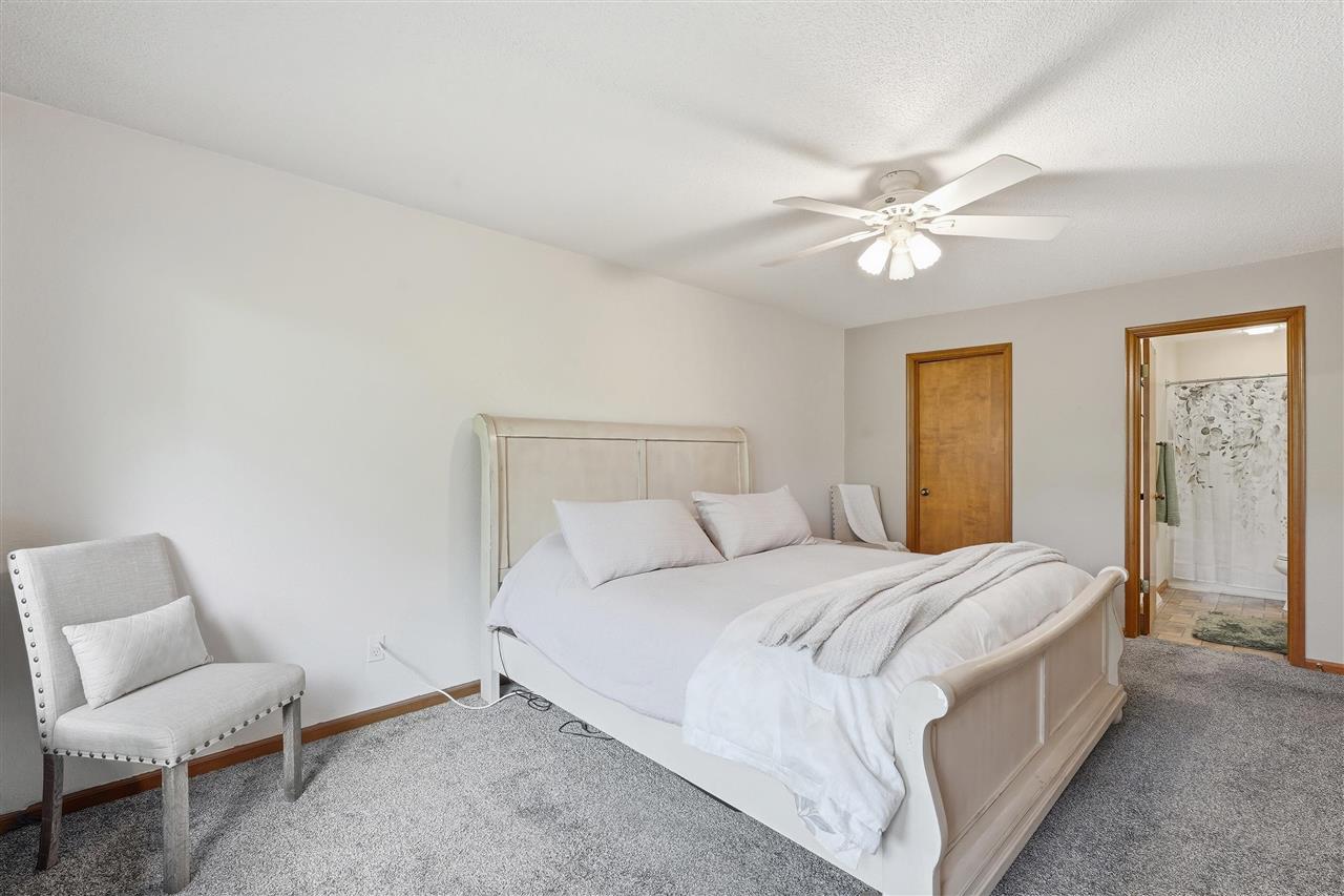 1732 Pikes Peak Court NE Cedar Rapids IA 52402