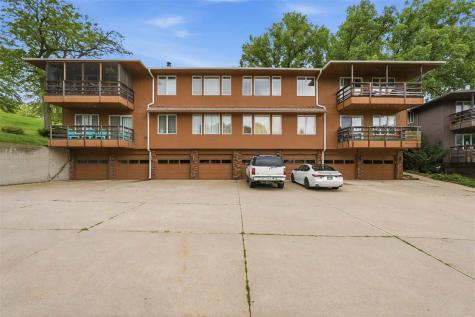 1732 Pikes Peak Court NE Cedar Rapids IA 52402