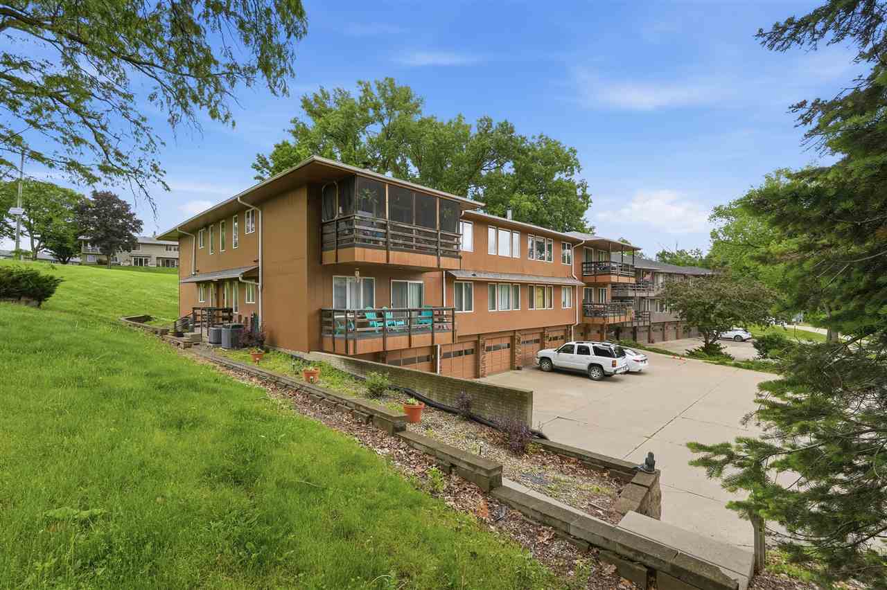 1732 Pikes Peak Court NE Cedar Rapids IA 52402