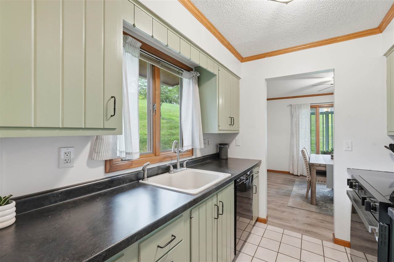 1732 Pikes Peak Court NE Cedar Rapids IA 52402