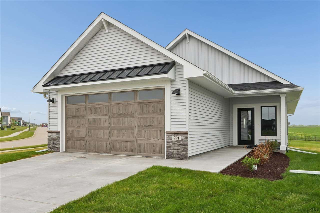 791 Clover Hill Drive North Liberty IA 52317