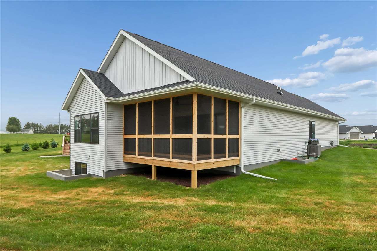 791 Clover Hill Drive North Liberty IA 52317
