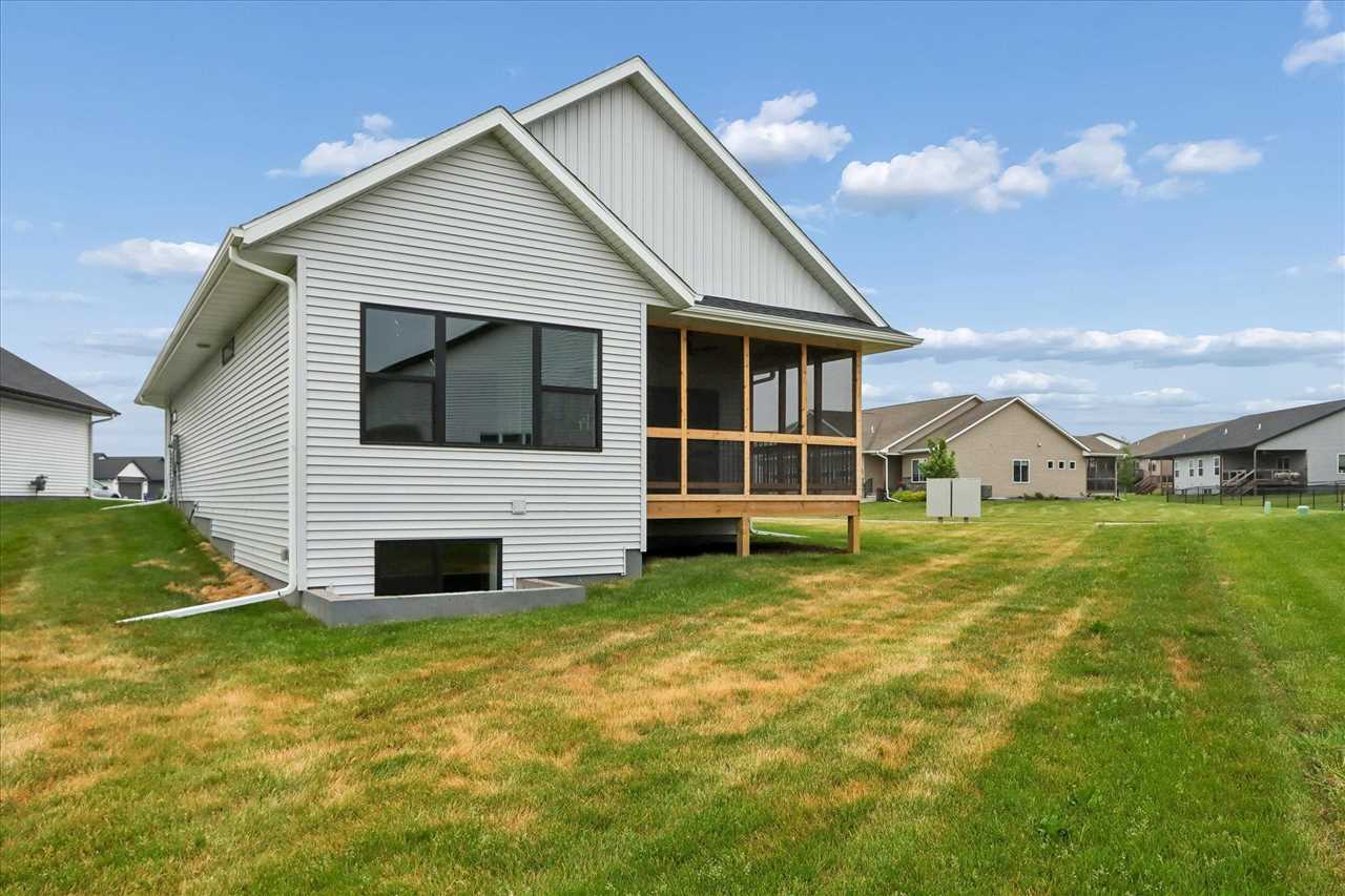 791 Clover Hill Drive North Liberty IA 52317