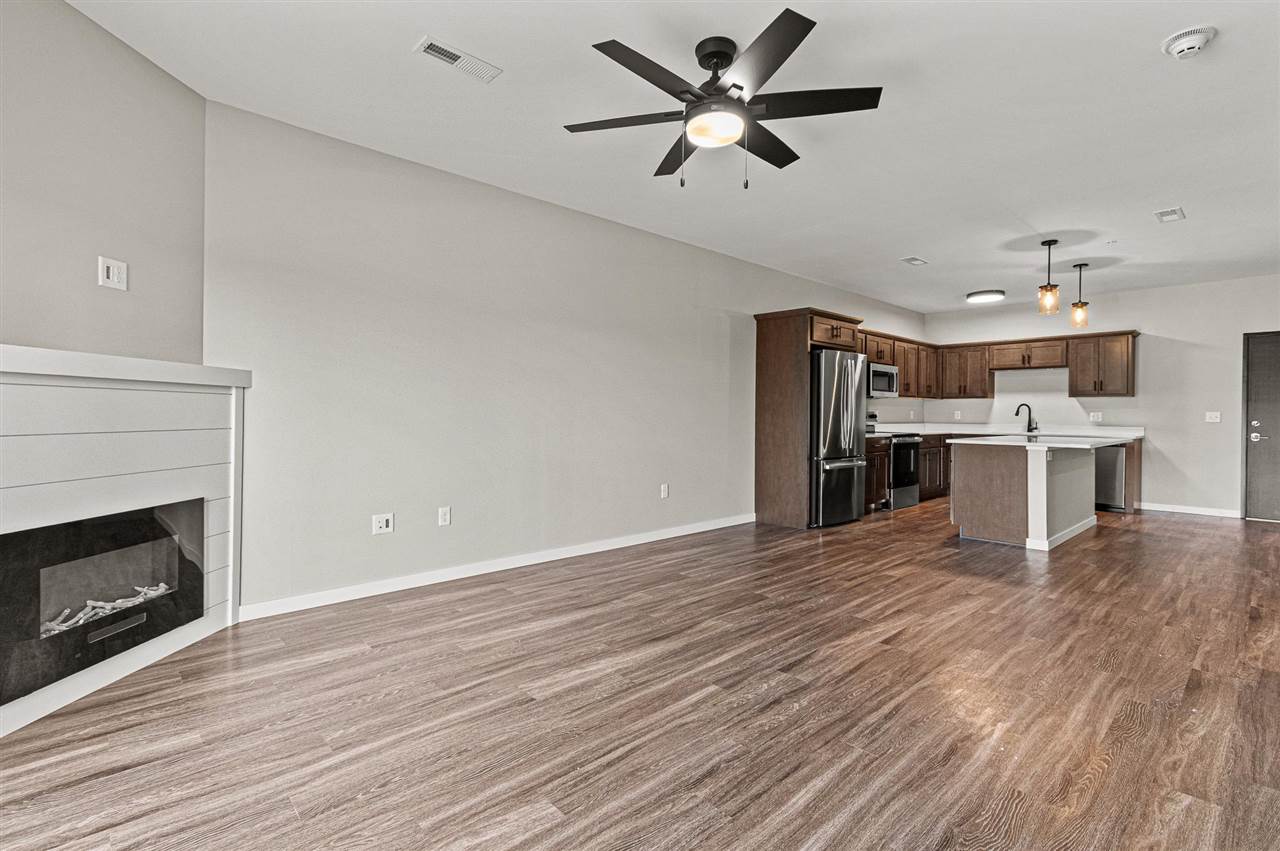 2877 Spring Rose Circle #107 Coralville IA 52241