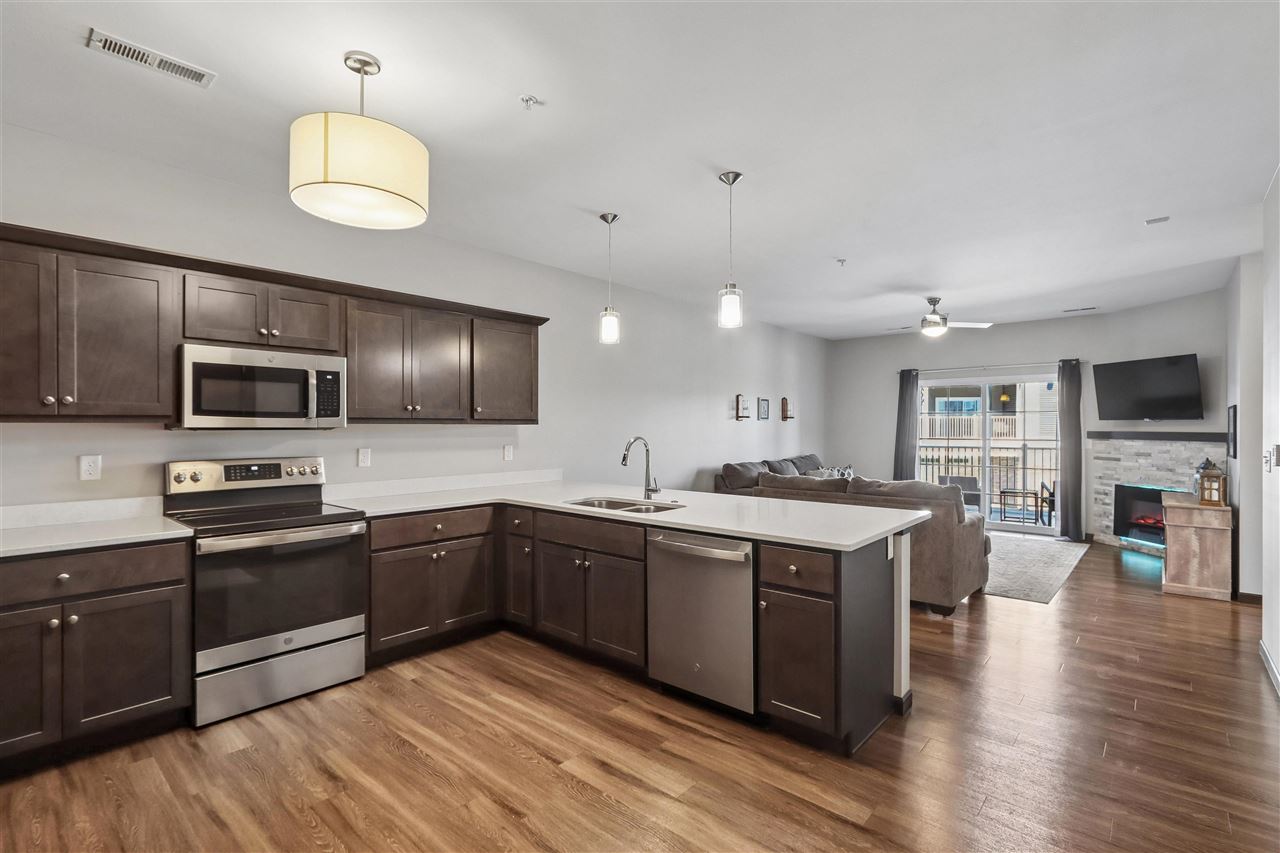 2869 Spring Rose Circle Coralville IA 52241