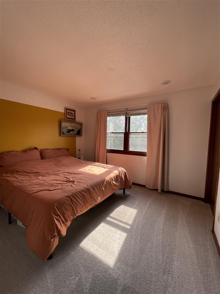 412 Westgate Street Iowa City IA 52246