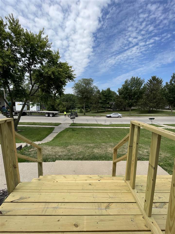412 Westgate Street Iowa City IA 52246