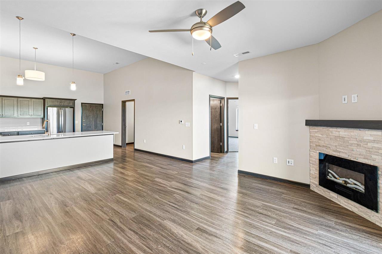 2877 Spring Rose Circle #210 Coralville IA 52241