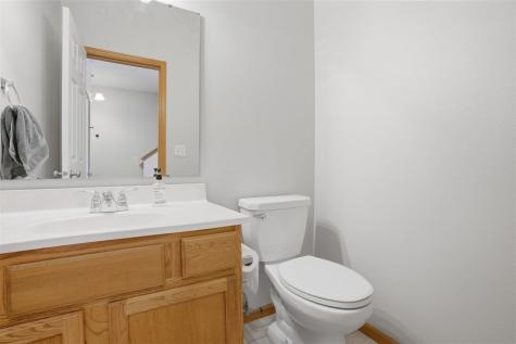 53 Thistle Court Iowa City IA 52240