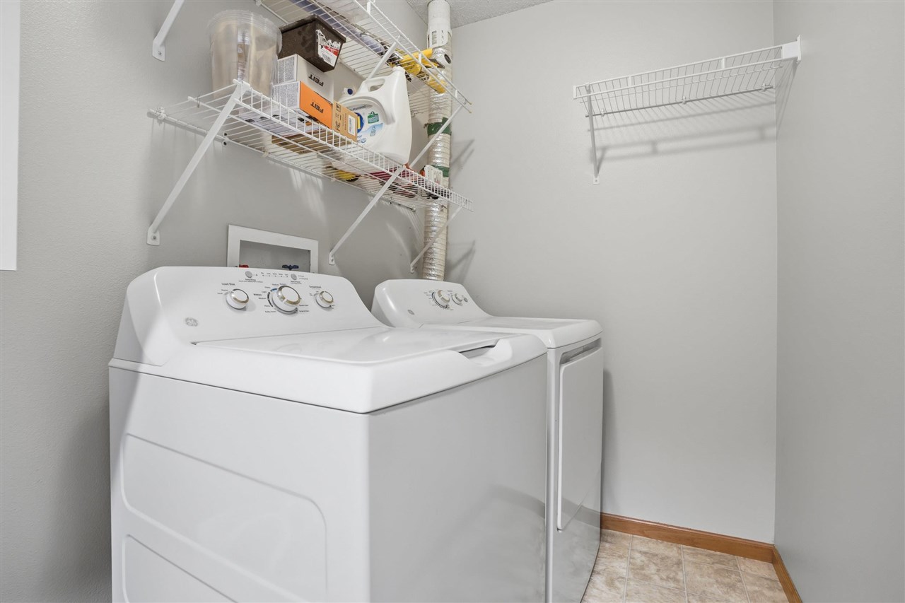 53 Thistle Court Iowa City IA 52240