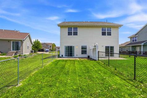53 Thistle Court Iowa City IA 52240