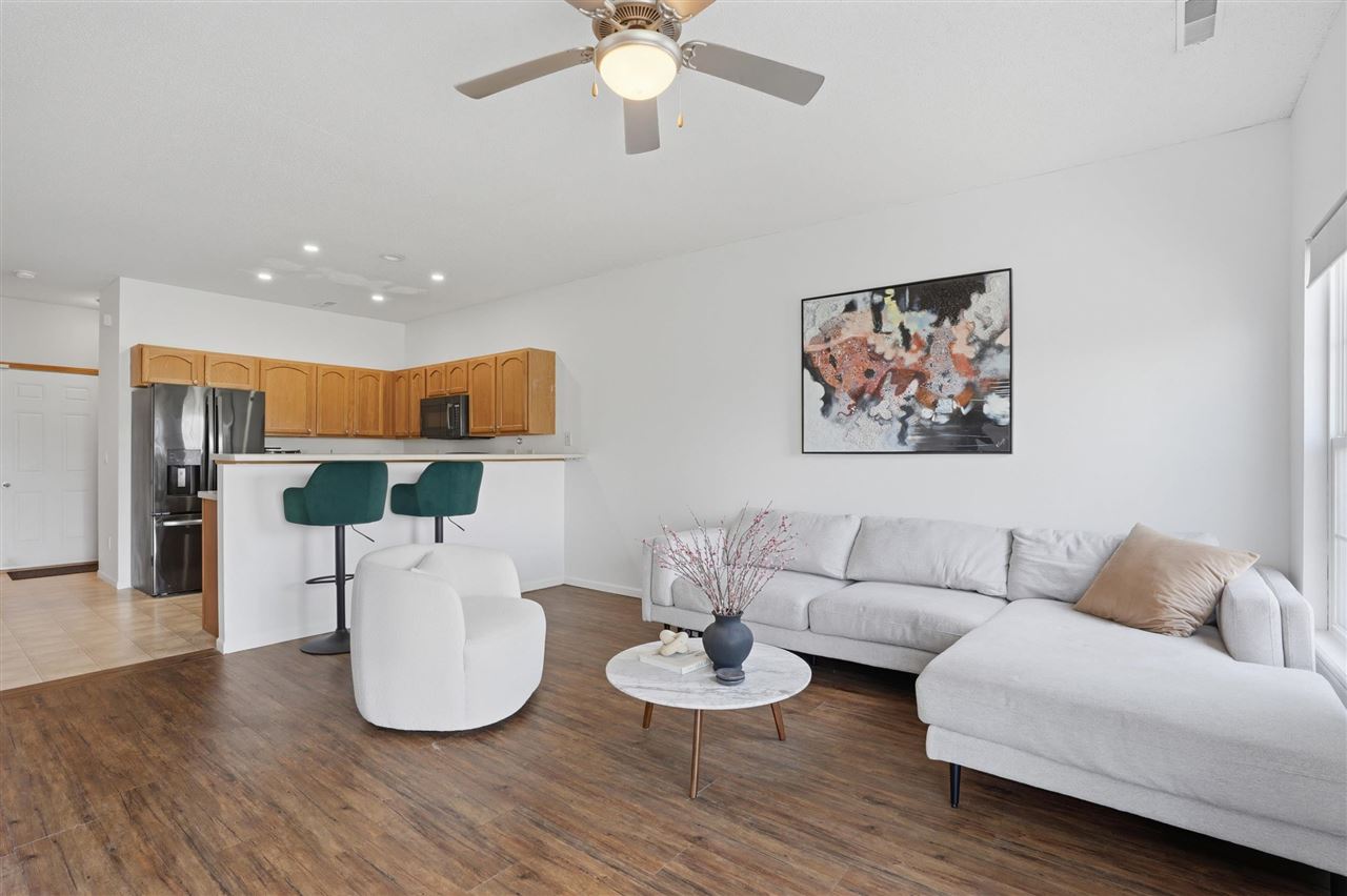 53 Thistle Court Iowa City IA 52240