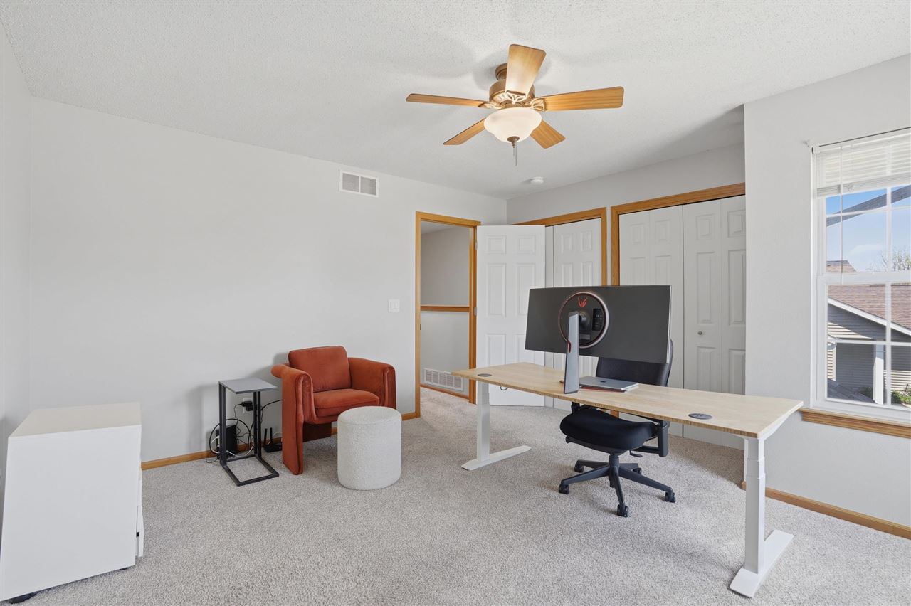 53 Thistle Court Iowa City IA 52240