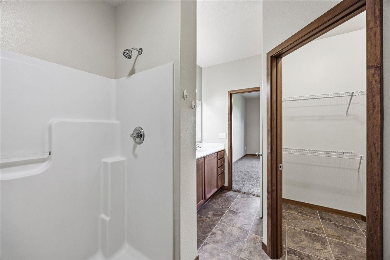 329 Windflower Lane Solon IA 52333