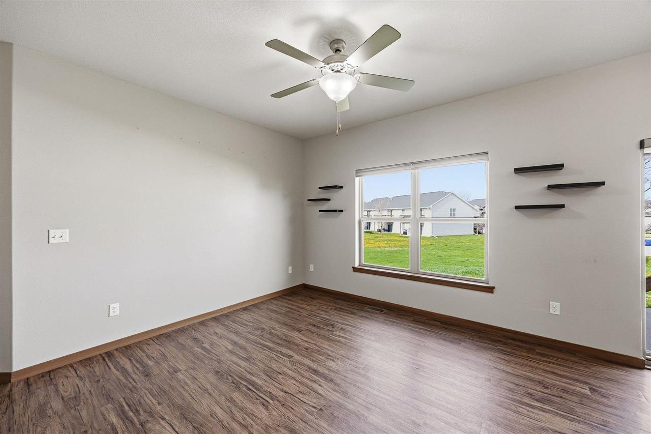 329 Windflower Lane Solon IA 52333