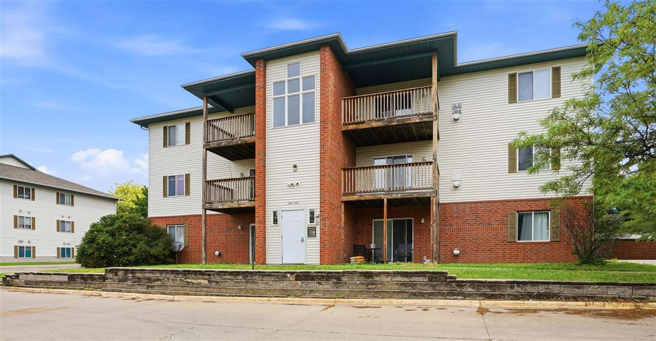 143 S Scott Boulevard Iowa City IA 52246
