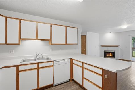 143 S Scott Boulevard Iowa City IA 52246