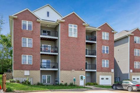 1092 Walnut Avenue Riverside IA 52327
