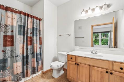1092 Walnut Avenue Riverside IA 52327